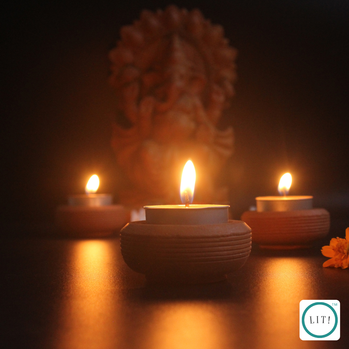 Pack of 2 Wheel Style Terracotta Tealight Holders