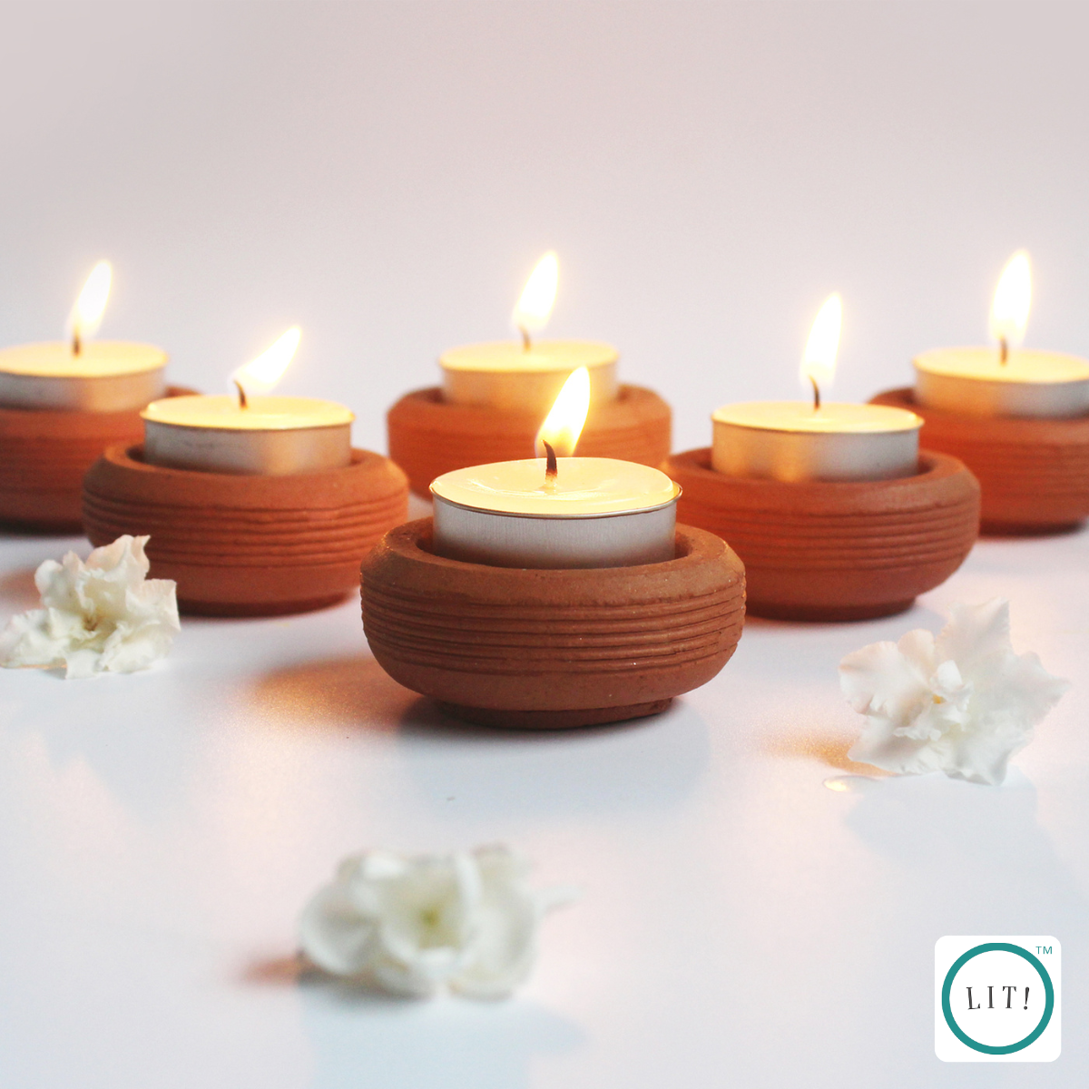 Pack of 2 Wheel Style Terracotta Tealight Holders