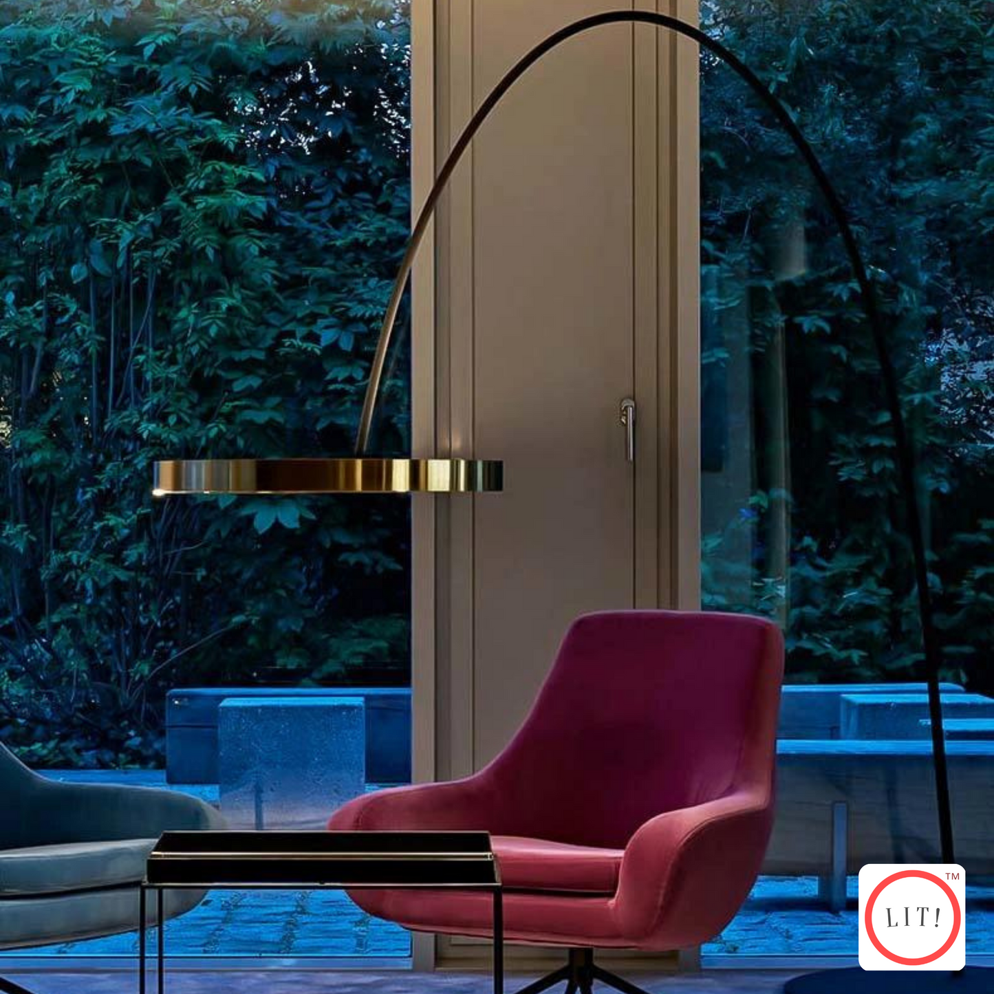 Decorative And Powerful C-Shaped Floor Lamp